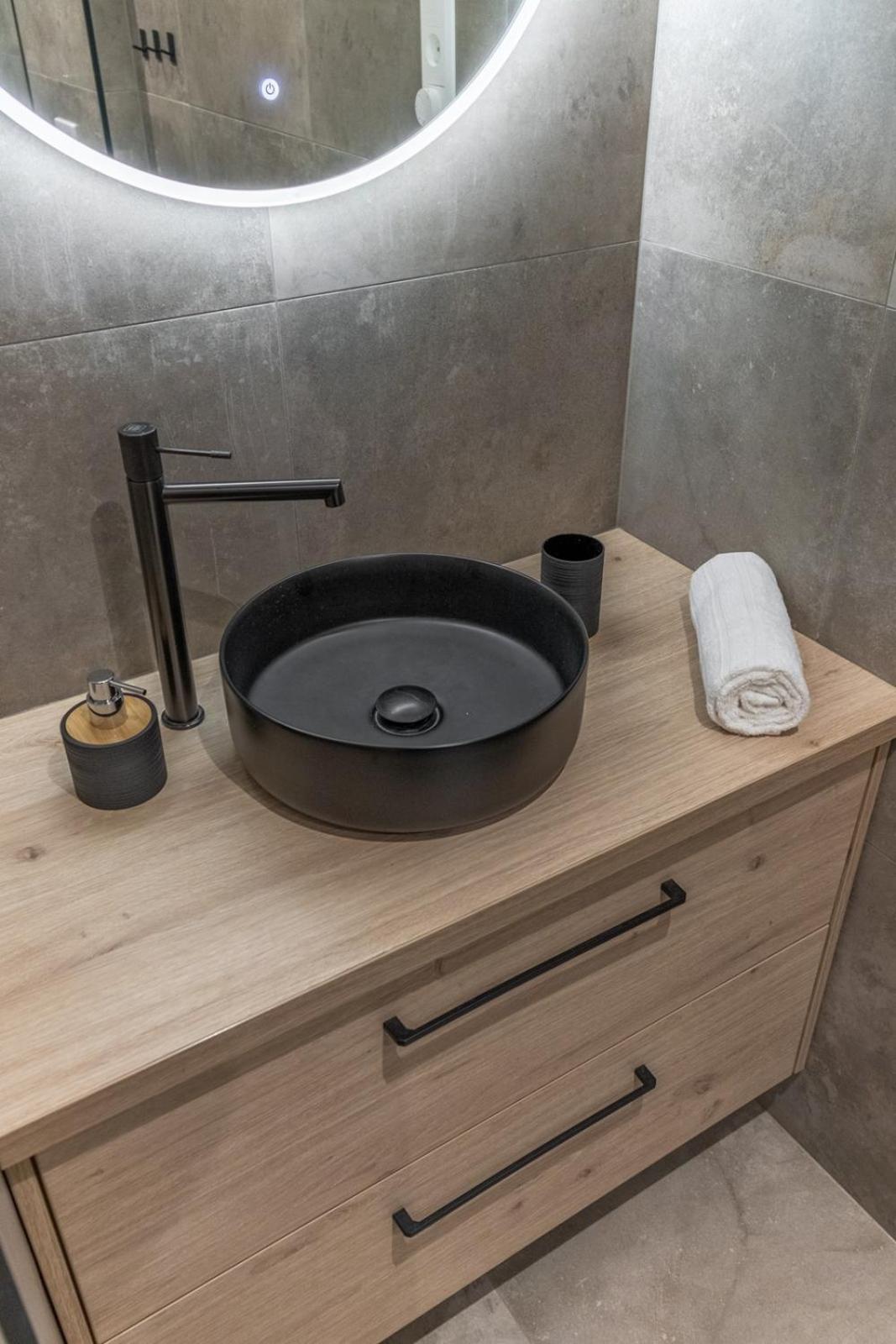 Modern In A Luxurious Area - Super Central - 6 Pax Oslo Exteriör bild